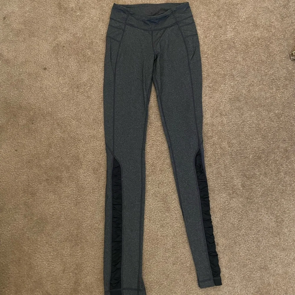 ☀️✨Lululemon Leggings in Grey